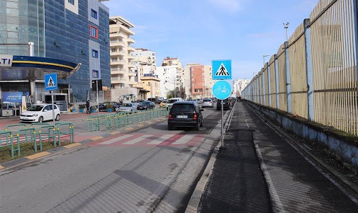 Bashkia e Durresit shpall 4 tendera: Rikonstruktohen 4 rruge me rendesi